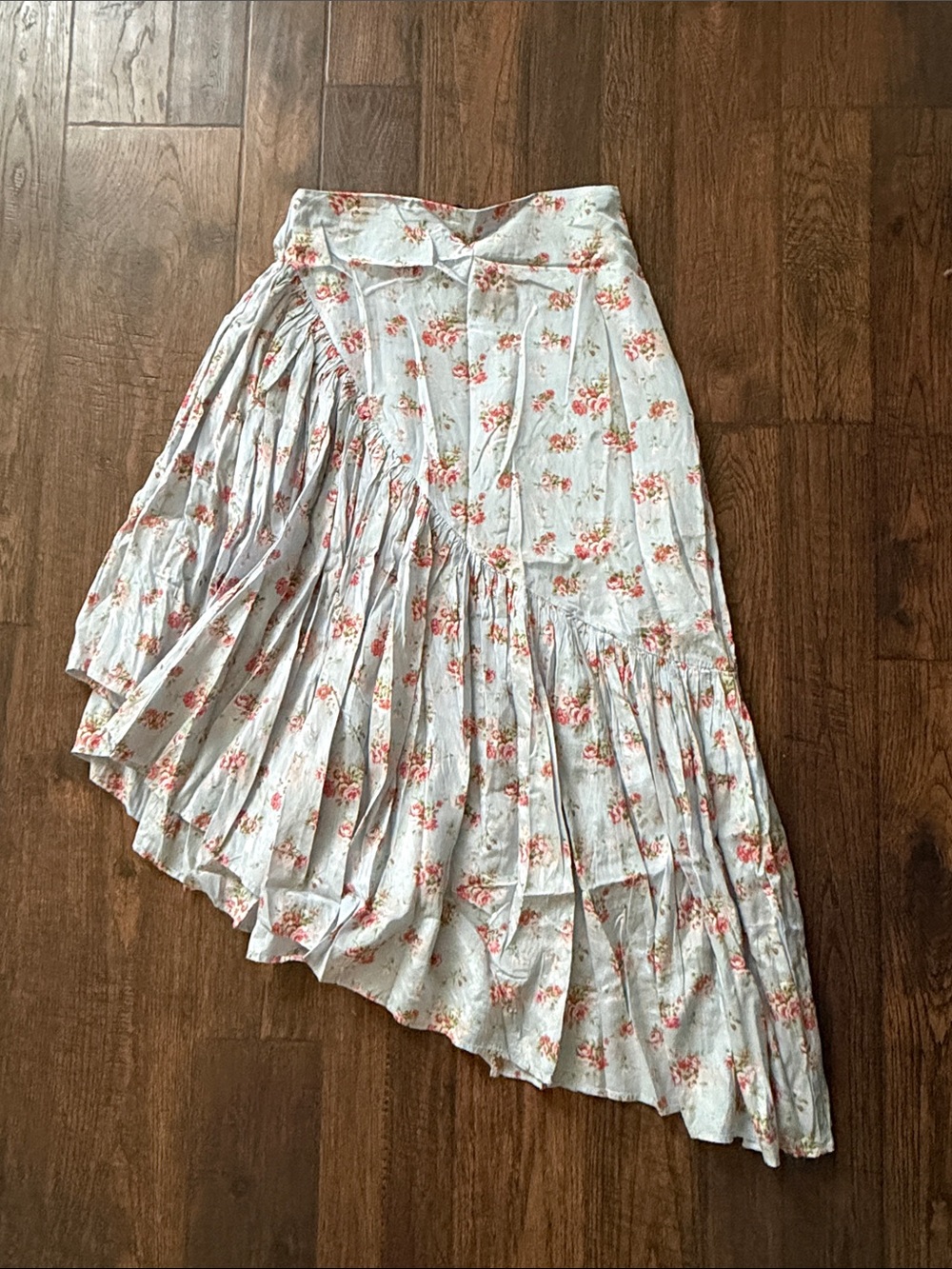 Abercrombie & Fitch White Asymmetrical Floral Pleated Skirt with Pink Flowers